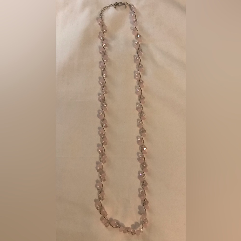 Necklace in pink gem stones